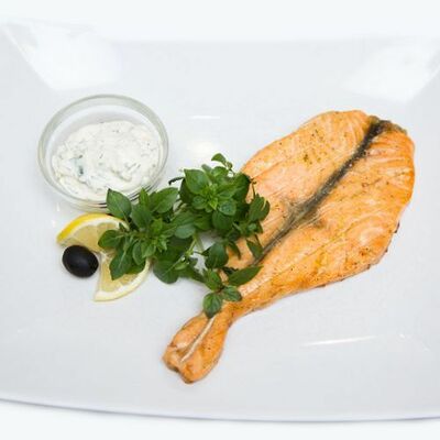 Стейк из семги на решетке в Кафе на развилке по цене 1290 ₽