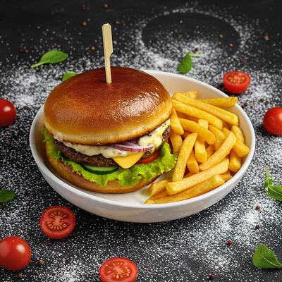 Бургер говяжий в Cake bakery по цене 665 ₽