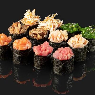 Гункан сет в Sushi Kama по цене 1400 ₽