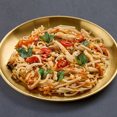 Wok Удон Чили с курицей в Нагамаки по цене 580 ₽