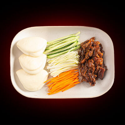 Баранина по-пекински с паровыми булочками бао в Китайские Новости по цене 1300 ₽