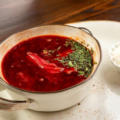 Борщ Старорусский в Онегин по цене 588 ₽