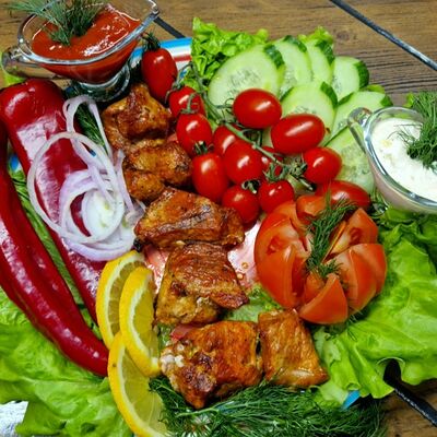 Шашлык из cвинoй шейки в Мангал №1 по цене 680 ₽