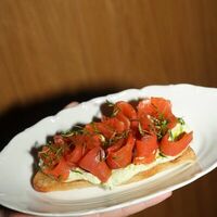 Бутер на багете с фирменной форельюв Луи