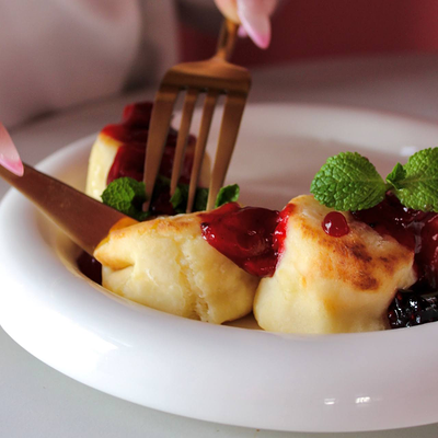 Сырники с вишней, 250 г в Myloverberry по цене 18 р.