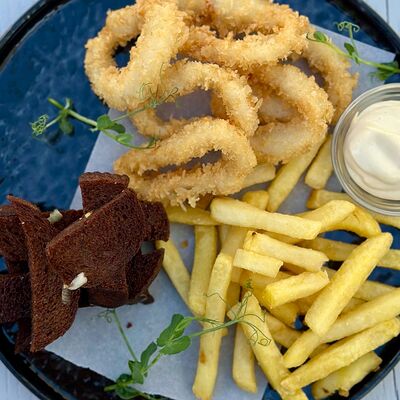 Малая пивная тарелка в Crystal по цене 590 ₽