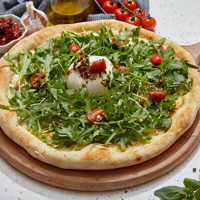 Пицца с бурратой и чимичурри в Ginza Pizza по цене 890