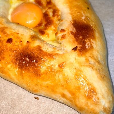 Хачапури по-аджарски в Шашлычная на бульваре по цене 600 ₽