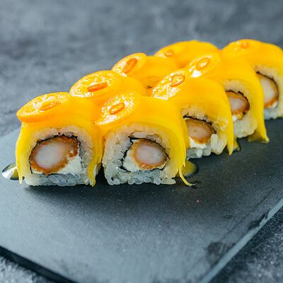 Ролл с креветкой и манго в Rolls Bar по цене 575 ₽