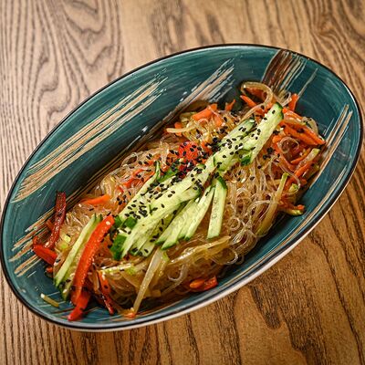 Фунчоза с овощами в Зоя в планке по цене 400 ₽