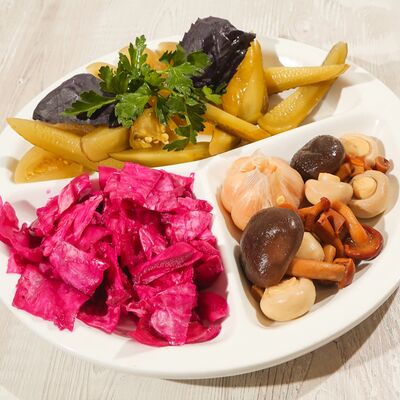 Соленья по-домашнему в Троя по цене 640 ₽