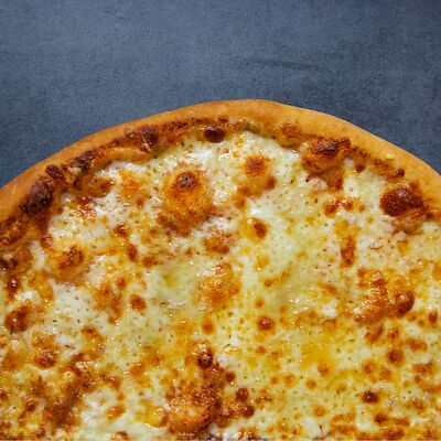 Пицца Четыре сыра в Тобико по цене 1240 ₽