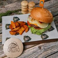 Бургер из странствий Генри в Purkins Pub