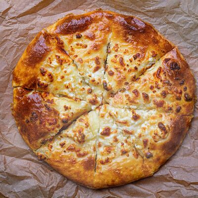 Хачапури по-мегрельски в Кафе кавказской кухни Хурма по цене 455 ₽