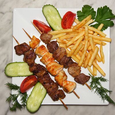 Детское ассорти шашлычков в FastШашлык и Хинкали по цене 750 ₽