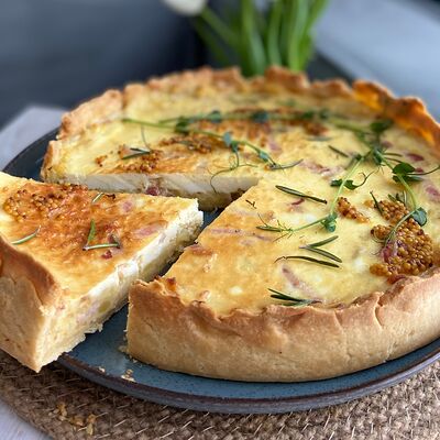 Пирог с картофелем и беконом L в Твой Бранч по цене 46 р.