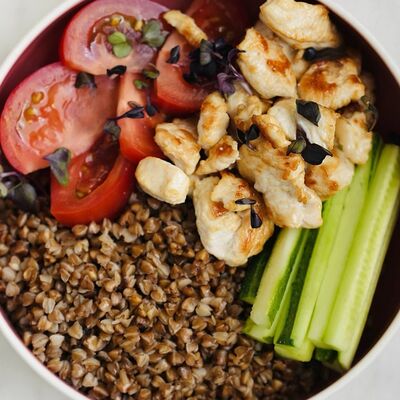 Гречка с индейкой в Yumbaker gardens по цене 1175 ₽