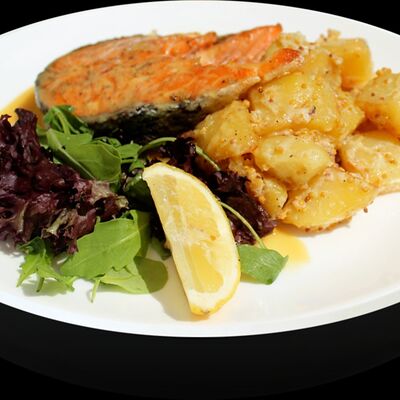 Стейк из семги на гриле в Пусан по цене 1000 ₽