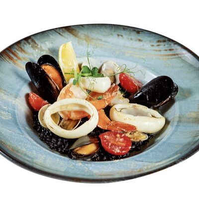 Птитим с морепродуктами и чернилами каракатицы в Грин по цене 1250 ₽