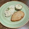 Рыбная котлета с соусом тар тар и слив рисом в Shabby по цене 610