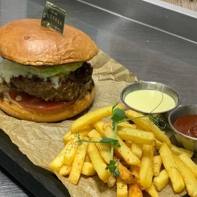 Бургер Столичный в Столица по цене 1250 ₽