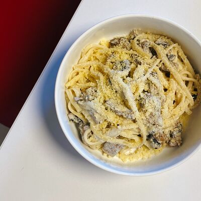 Паста со сливочно-чесночным соусом в Буффет по цене 22 р.