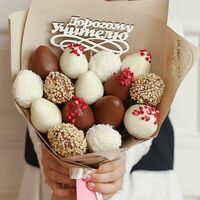 Букет клубники в шоколаде День знаний S в Berry Present