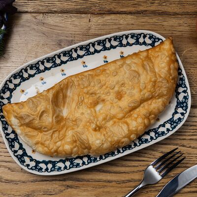 Чебурек с картофелем и томатным соусом в Ресторан-сыроварня Брынза по цене 430