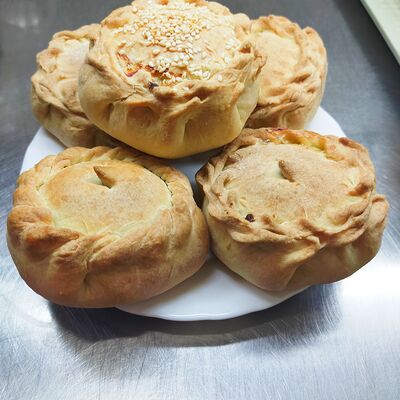 Пирожок Элеш в Siesta-Cafe по цене 68 ₽