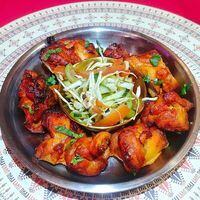 Чикен тикка в Тхали Fusion