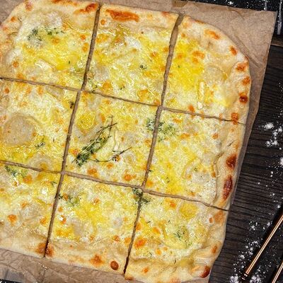 Четыре с половиной сыра в Kirova street по цене 740 ₽