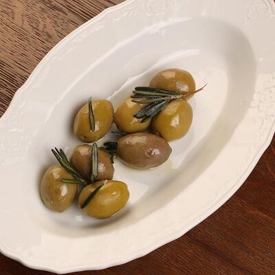 Оливки маринованные с розмариномв Dodici Seafood по цене 620 ₽