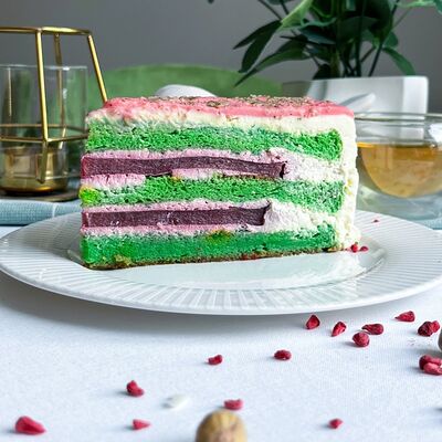 Фисташка-малина кусок в Легкий вкус по цене 610 ₽