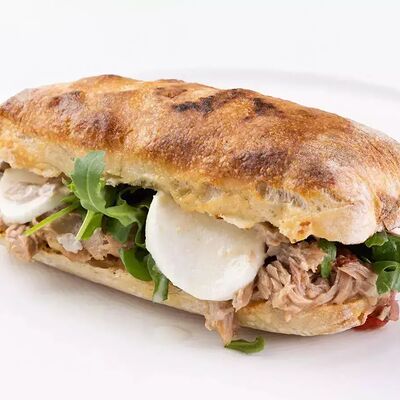 Панини тунец и моцарелла в Tao Sushi Lab по цене 550 ₽