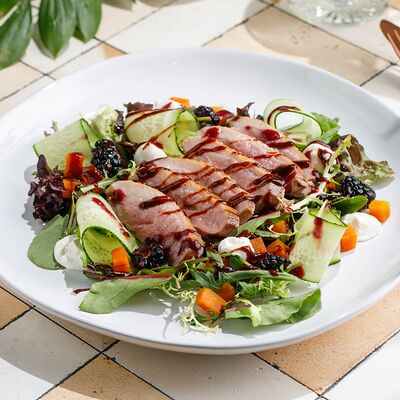 Салат с уткой в ЛарисуВаннуХочу по цене 730