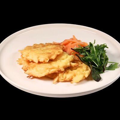 Драники со слабосоленым лососем в Beer & Fire Grill по цене 747 ₽