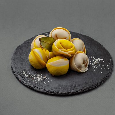 Пельмени с индейкой ручной лепки в Вкусная усадьба по цене 720 ₽