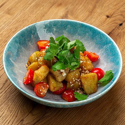 Салат Хрустящий баклажан в Sia bar по цене 730 ₽