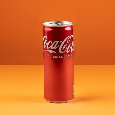 Кока-кола в Краснодарский парень по цене 295 ₽