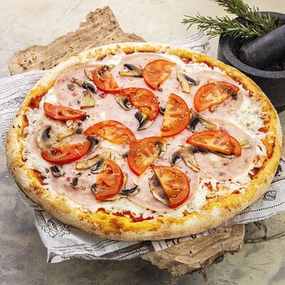 Пицца ветчина и грибы 40 см в 7 небо по цене 840 ₽