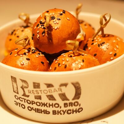 Сет мини-бургеров в Bro рестобар по цене 1300 ₽