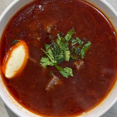 Борщ в Чойхона Хаким Ака по цене 390 ₽