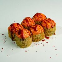 Малый жареный с шапкой из лосося, спайси и тобико в ЁБИСАН