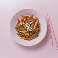 Wok с курицей в Rollwell