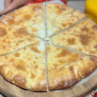 Лобиани с фасолью в Зизифора — грузинская кухня