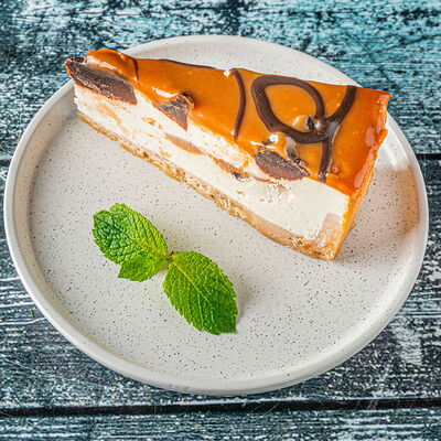 Чизкейк карамельный в Якорь по цене 410 ₽