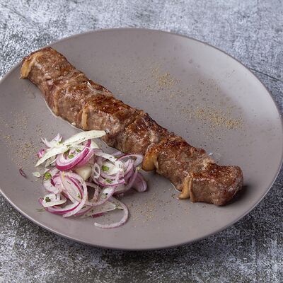 Наполеон из говядиныв Тим Шашлык & Бургер по цене 620 ₽