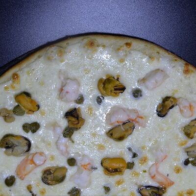 Пицца Морская большая в Bibik Sushi по цене 1314 ₽