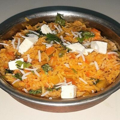 Вегетарианский бриани (Vegetarian dum ki biriyani) в Little India OM-NIRVANA по цене 650 ₽