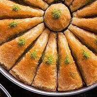 Пахлава (треугольный кусочек) в Веган пирамида